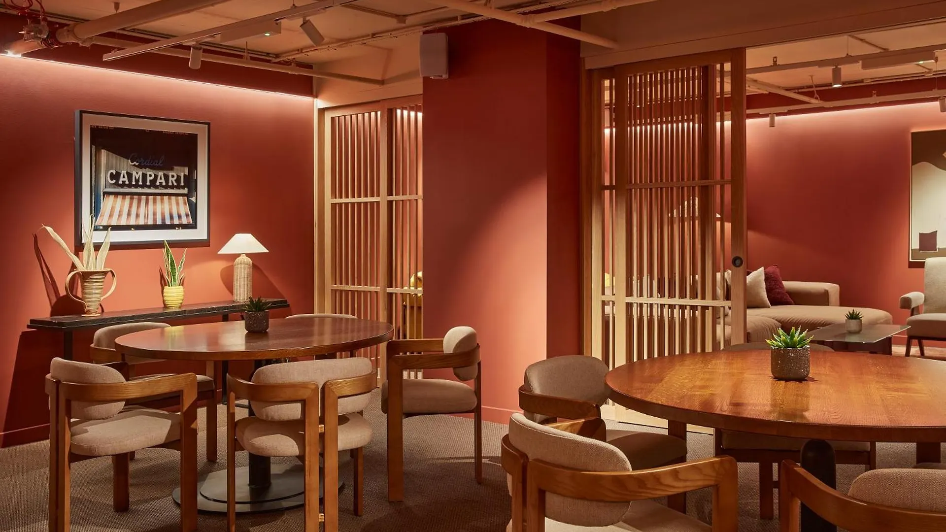 Aparthotel Ark Canary Wharf London